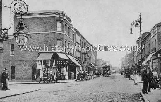 Roman Road, Old Ford, Bow, London. c.1906.
